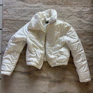 Kaylee Kollection White Vinyl Cropped Puffer Jacket Small
